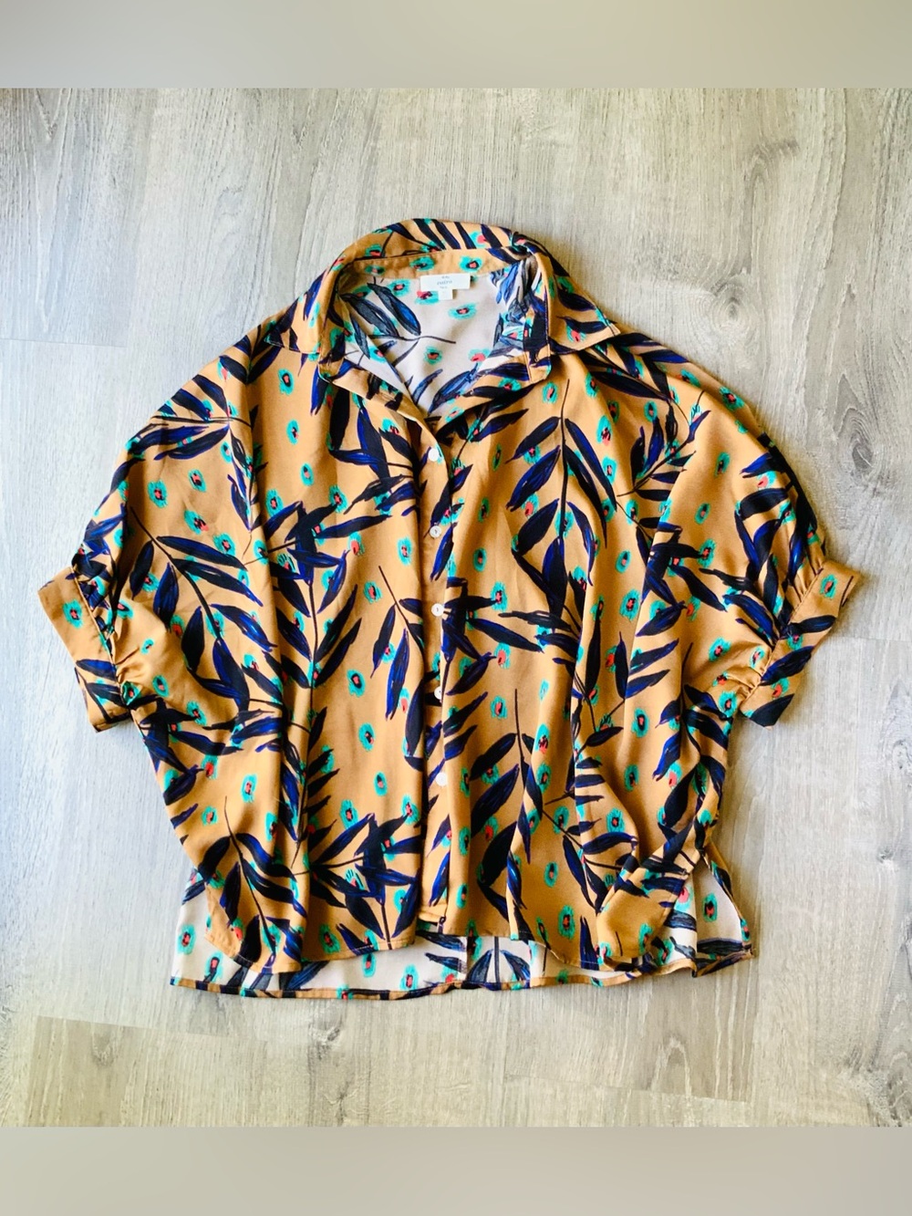 Entro Oversized Button Down Blouse M/L